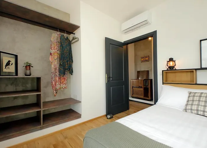 Appartement Ych-trilocale Stile Industriale Rome