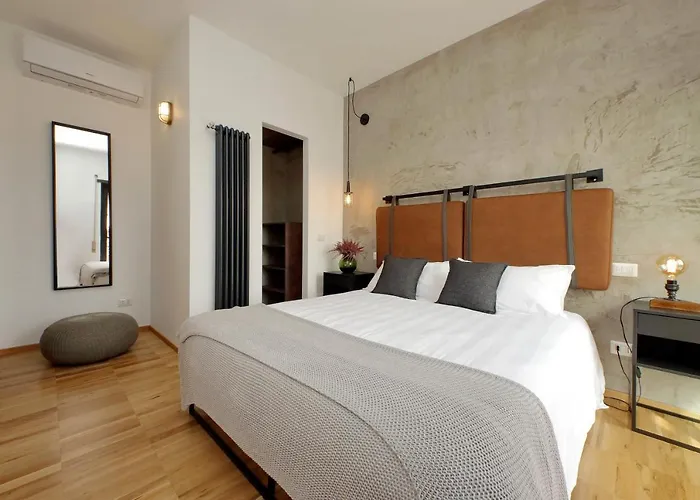 Appartement Ych-trilocale Stile Industriale